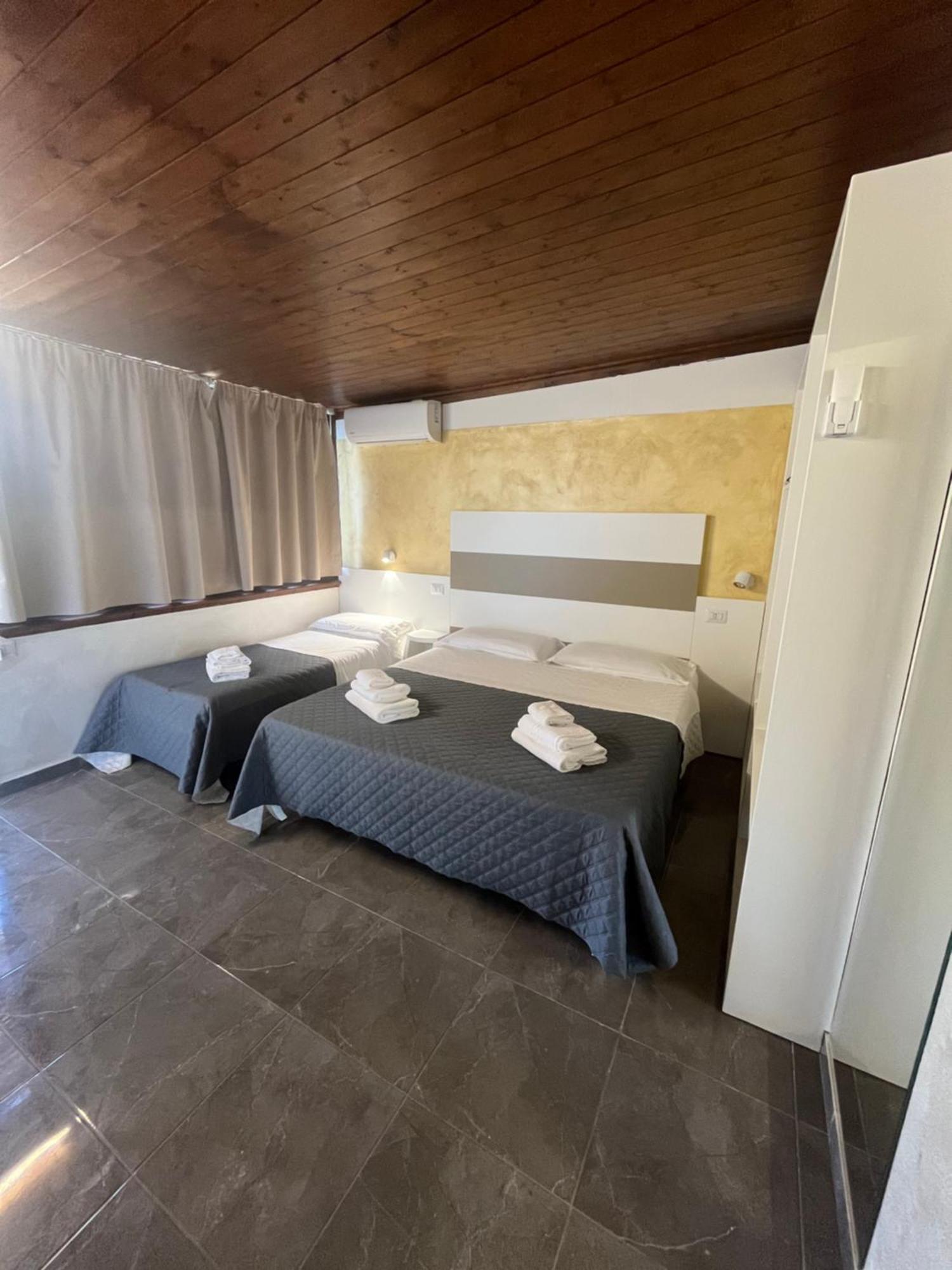 Afrodite Accomodation Tropea Exteriér fotografie