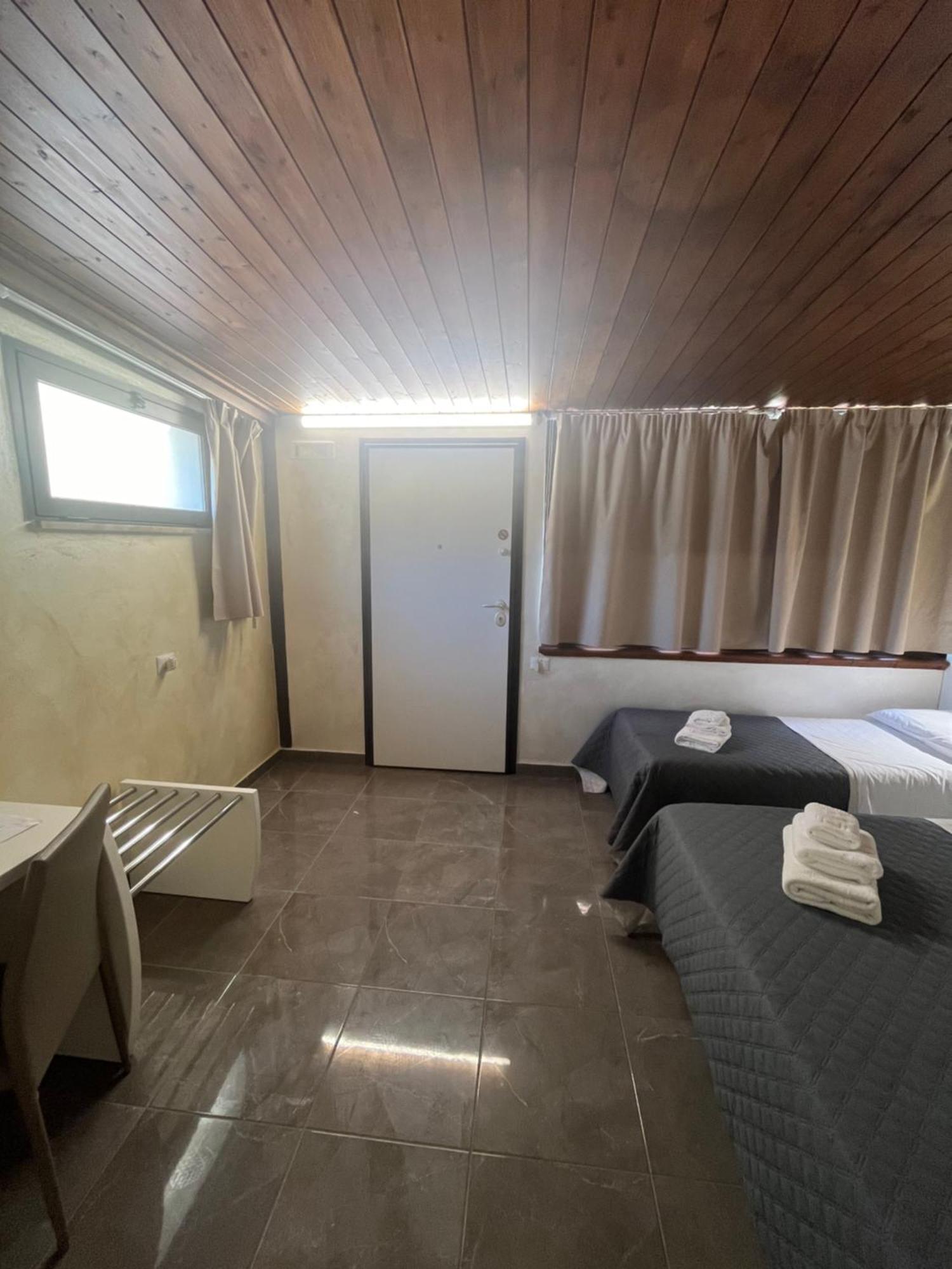Afrodite Accomodation Tropea Exteriér fotografie